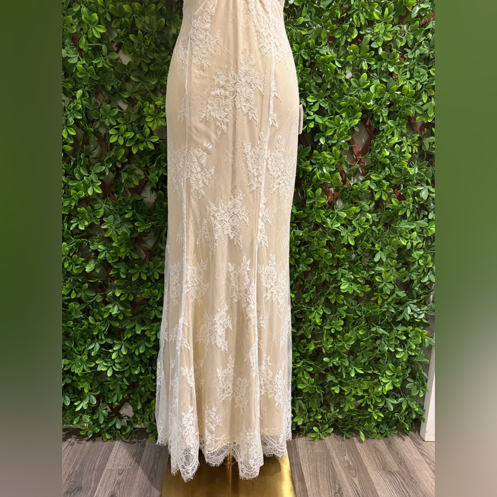 NWT- Moment of Elegance White Lace Strapless Mermaid Dress - Picture 7 of 16